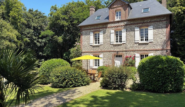 A natural oasis close to the sea and Etretat