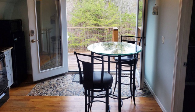 A nature lovers dream surrounded by Wildlife Game Lands. Private Guesthouse.