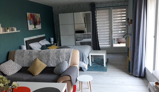 A nest in Epleumie St Apollinaire 21850