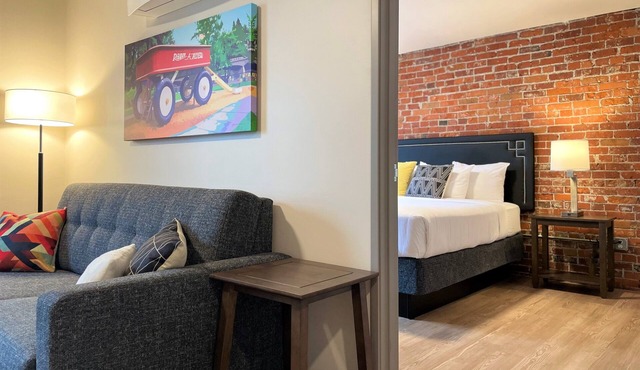 A Notable 1 Bed Travel Apartment Close to Many Spokane Attractions