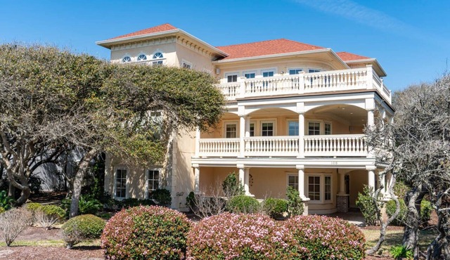 A Paradise Found, Almost Oceanfront House in Pine Knoll Shores, NC!