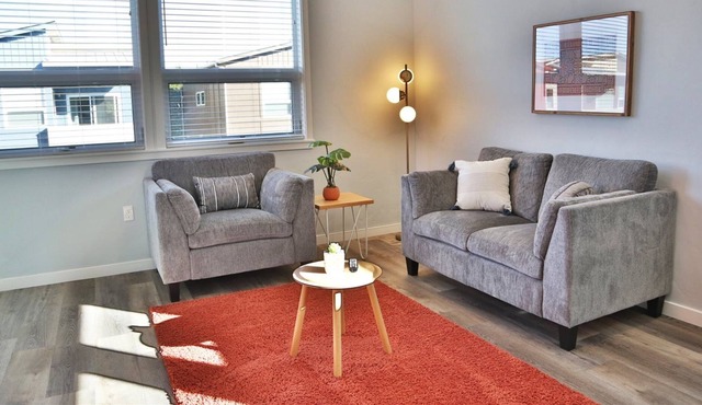 A park-like setting between the BRAND NEW homes provides a way to relax and meet the neighbors.