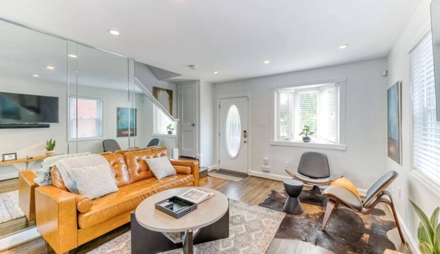A peaceful 8-guest home nestled beside Fort Dupont Park