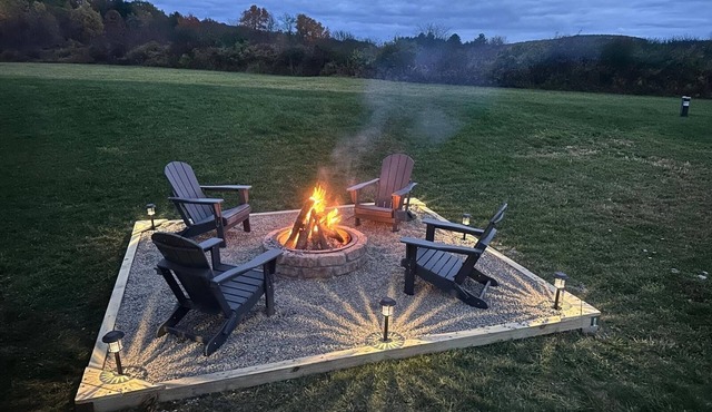 A peaceful country retreat minutes from Watkins Glen—perfect for couples, friends, or family escapes.