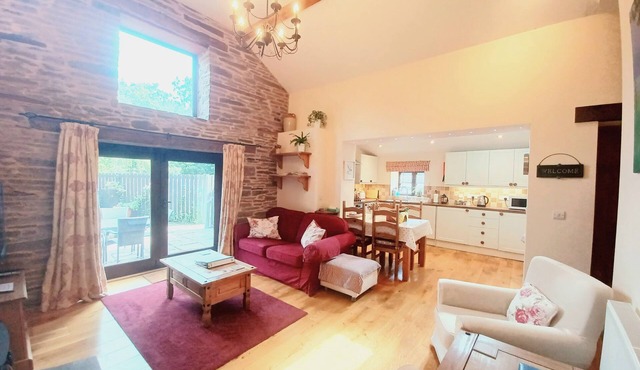 A peaceful escape in rural Herefordshire - perfect for families and friends.