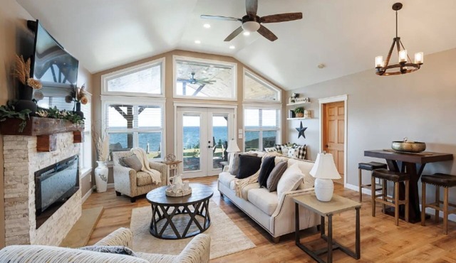 A peaceful getaway awaits at this beautiful guest house located on Lake Ontario