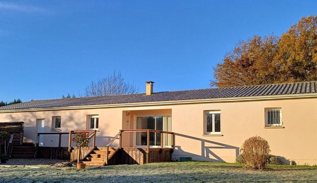 A Peaceful Haven in the Charente Countryside, Pets can Come too