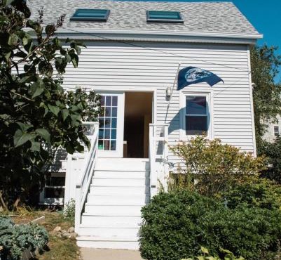 A Peaceful Oasis on Munjoy Hill - 4br2ba House & Parking
