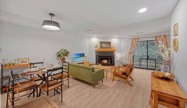 A Peaceful, Private Alpharetta Alcove