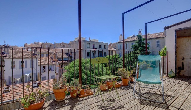 A Perch in Marseille