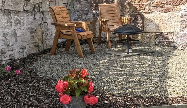 A perfect location for couples who wish to enjoy the beautiful Ayrshire coast and countryside.