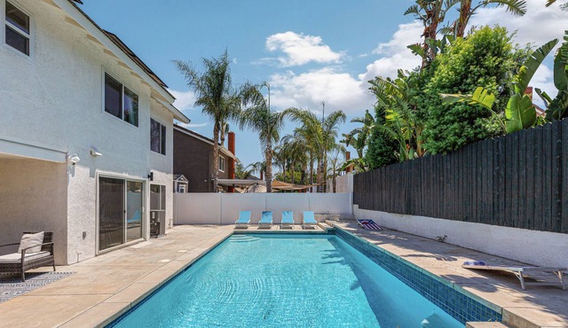 A Perfect Pool House Designed for Family/Friends - Corona, CA