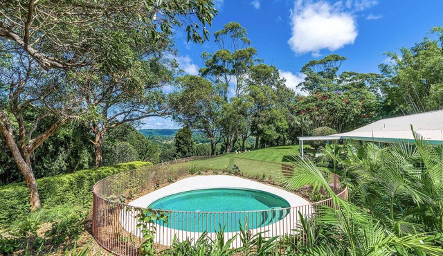 A PERFECT STAY - Hidden Byron