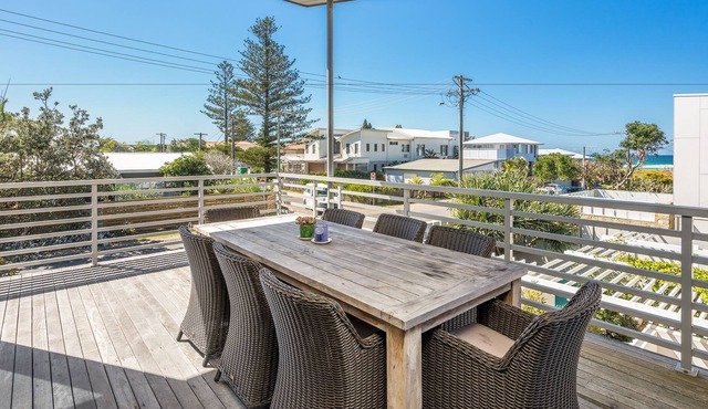 A PERFECT STAY - Sandy Feet