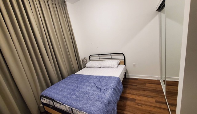 A Perfect Suite for Family Vacation or Business Trip 10mins to Downtown Toronto