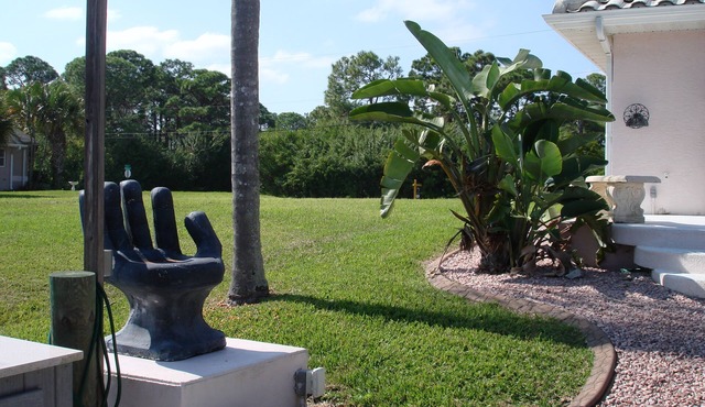A Piece of Heaven, Waterfront Home, Heated Screened Pool & in Port Charlotte