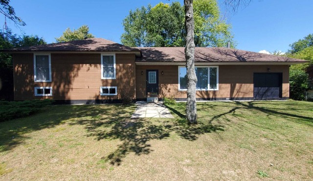 A piece of paradise located 3 minutes drive from Sauble Beach strip