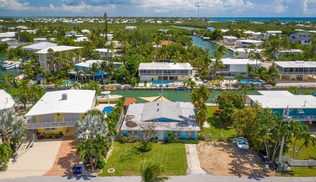 A Piece of Paradise Islamorada, Fl. On the water 3/2, 90 Ft of dock New Pool