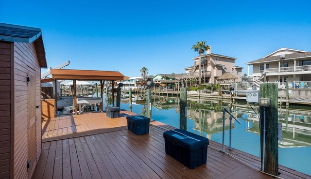 A Pirate's Paradise | Large Canal Home + Fishing + Pool