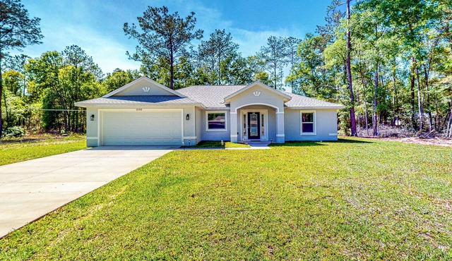 A Place in the Sun: Close to Shops & Attractions