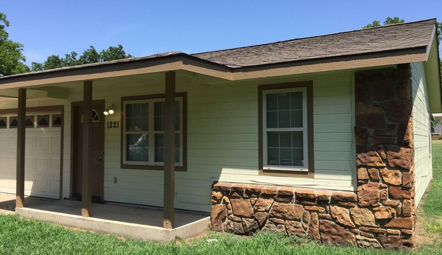 A Place To Stay In The Heart Of The Osage Just For You!