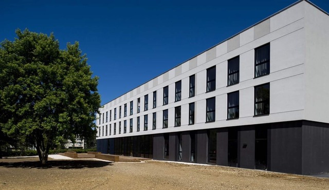 A Place You'll Surely Enjoy! Pets Allowed, Near Piscine Olympique Grand Dijon!