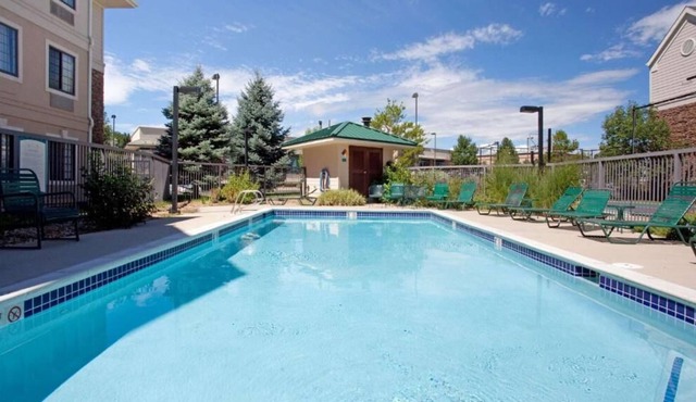A Place You'll Surely Enjoy! 2 Relaxing Units, w/ Swimming Pool, Pet-Friendly!