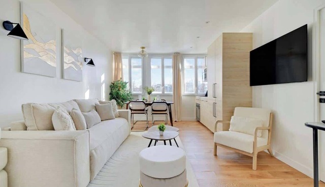 A Pleasant 1-BR/1Ba in Daumesnil