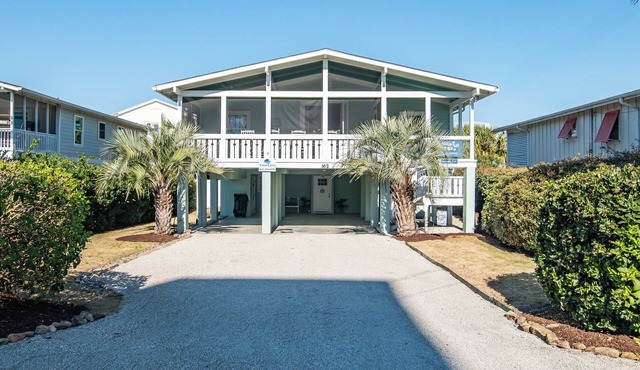 A Pleasant Place- Steps to Beach with a Pool