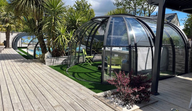 A qq km of the Gulf of Morbihan and the ocean with indoor heated swimming pool