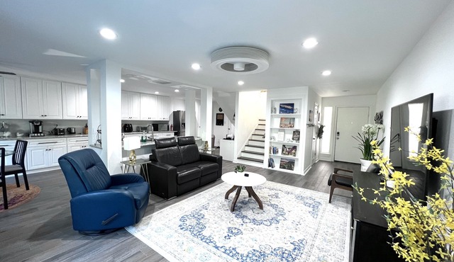 A Quiet Nest in the Heart of Galleria