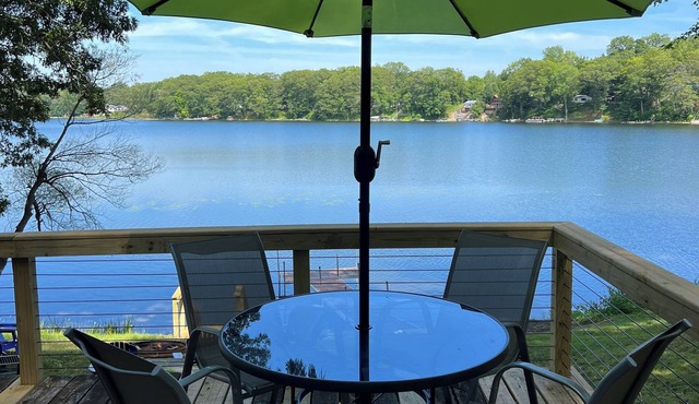 A quiet quaint dog friendly cottage. No pet fees!