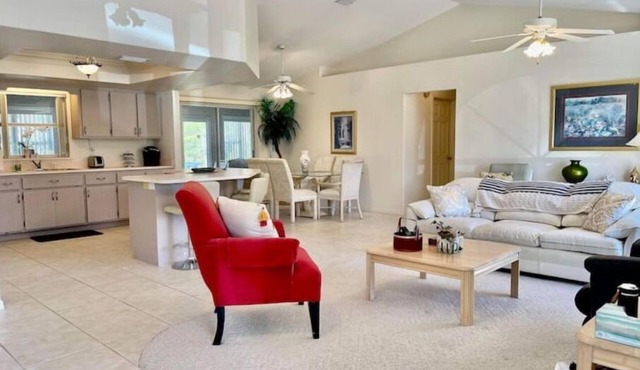 A Quiet Retreat on Spring Lake!