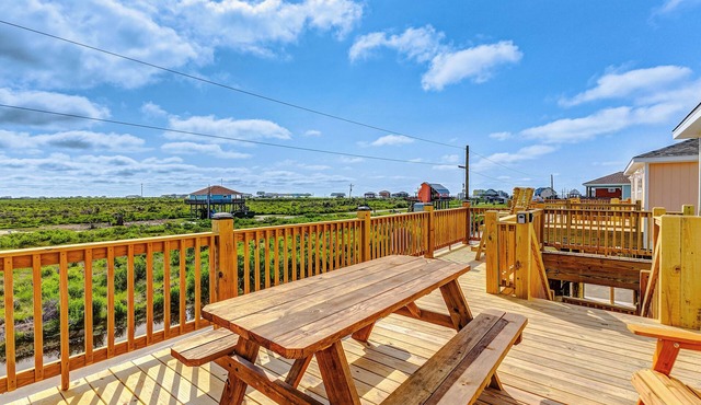 A Quietude is a lovely home, 3 bedrooms and 2 full bathrooms that sleeps 7.