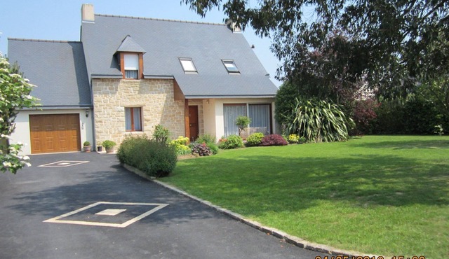 A quite house near the Rance River
