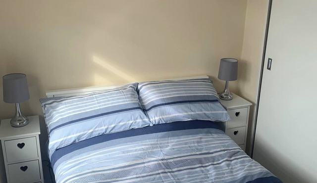 A relaxing holiday Bungalow with access to Gym/Pool/Sauna & great coastal walks.