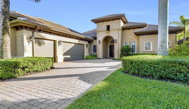 A Rare Find! Lely Resort Single Family Home in Prestigious Majors Community