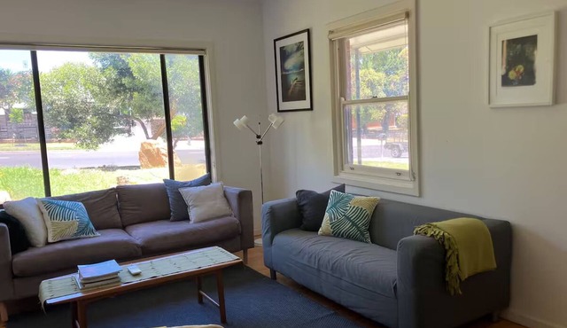 A Relaxed Coastal Home. Dog-friendly!