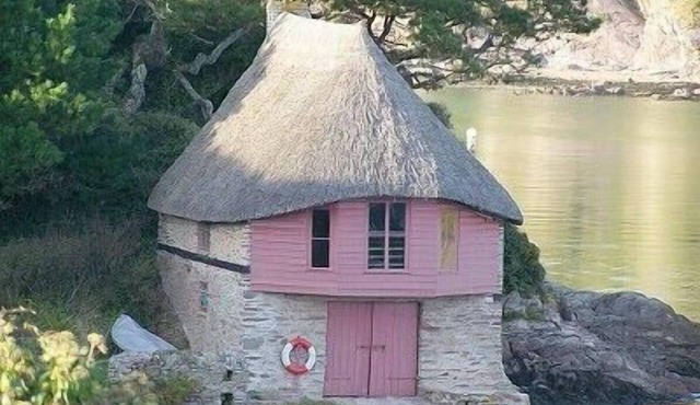 A Relaxing Getaway One Mile From Sandy Beach At Bantham, Nr. Salcombe, S. Devon.