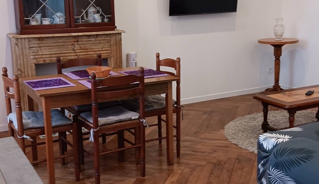 A renovated 2-star furnished apartment for 4 people