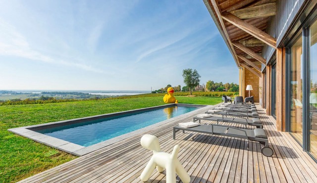 A renovated Bordeaux winery, Grand Prix 2017 Maison&Travaux