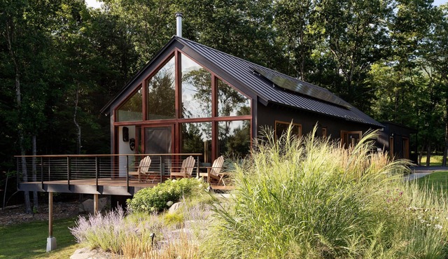 A Retreat @ Hudson Woods: Luxury Property w/ Two Houses