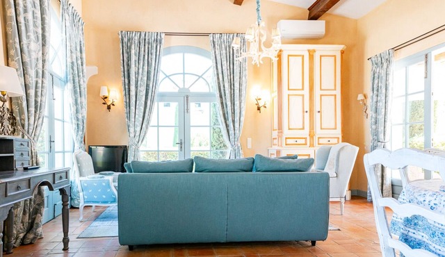 A romantic cottage for two