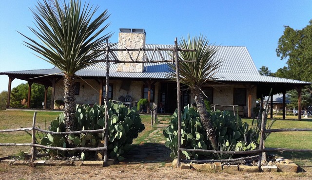 A Romantic, Family And Pet Friendly Guest House.