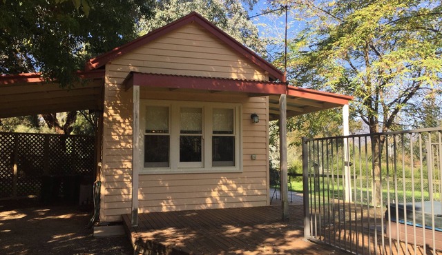 A Romantic Getaway pet friendly farm stay