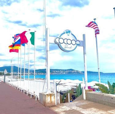 A room in Nice Beach