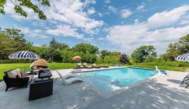 A Rustic Retreat w Heated Pool