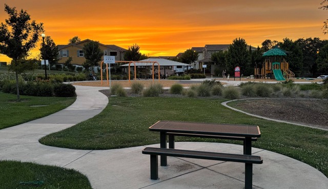 A's Baseball Season Rental Property - Easy freeway access - 5K