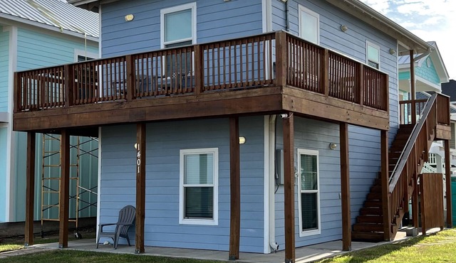 A Salty Air Retreat just steps away from the Gulf of Mexico