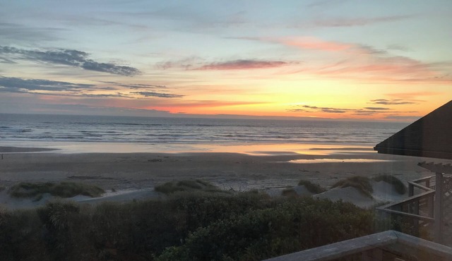 A seaside cottage with amazing ocean and beach views to relax and recharge